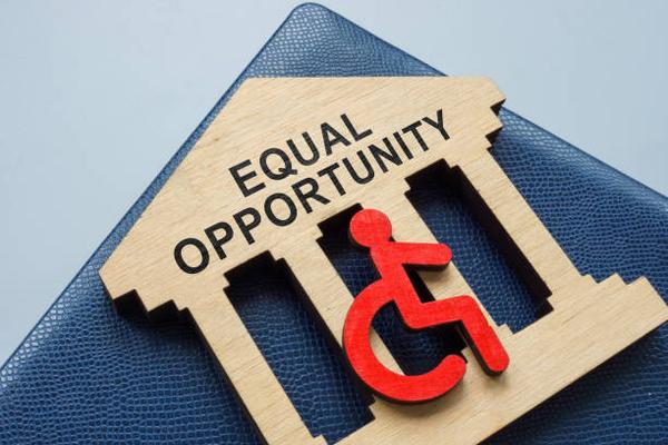 Renting With Dignity: A Practical Guide to Disability Rights, Reasonable Accommodations, and Accessible Housing in Minnesota,Ken Alger