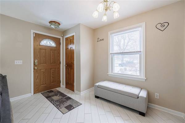 80 Saint Rita DR, Rochester, NY 14606