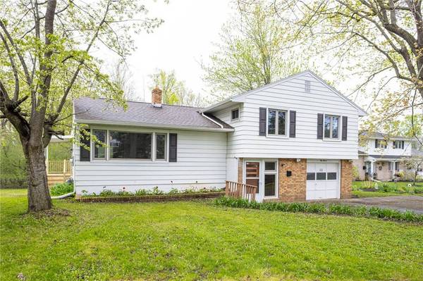 111 Brooklea DR, Rochester, NY 14624