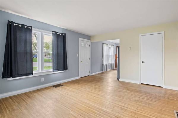 1630 Lehigh Station RD, Henrietta, NY 14467