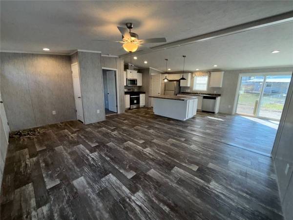 1 Beatrice DR, Rochester, NY 14625