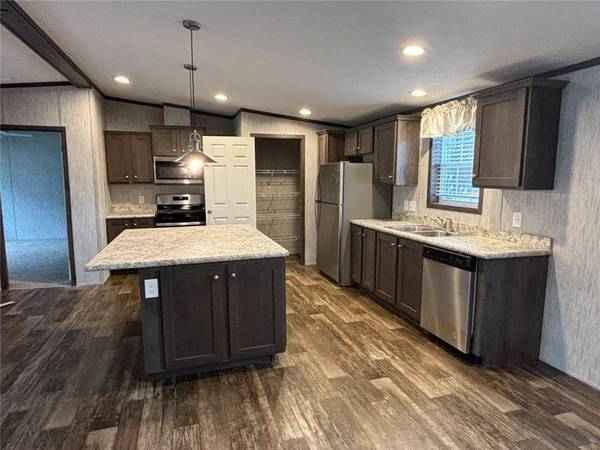 34 Ewald DR, Rochester, NY 14625