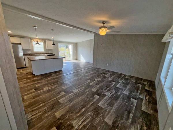 1 Beatrice DR, Rochester, NY 14625