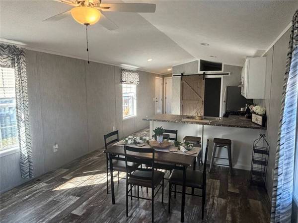 27 Ewald DR, Rochester, NY 14625