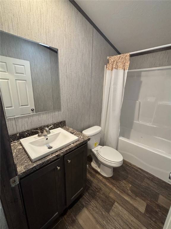 25 Ewald DR, Rochester, NY 14625