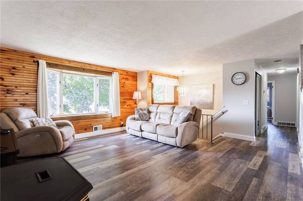 116 Churchill DR N, Rochester, NY 14616