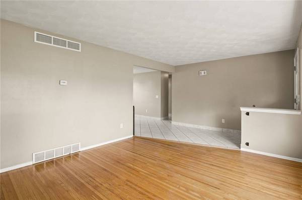 4 Stillmeadow Dr DR, Rochester, NY 14624