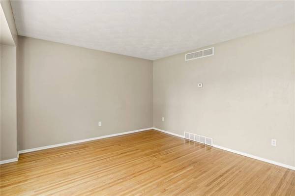 4 Stillmeadow Dr DR, Rochester, NY 14624