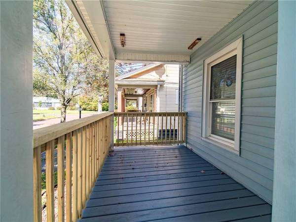 42 Chapman St, Jamestown, NY 14701