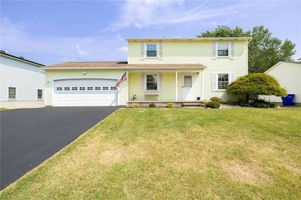 28 Landstone Ter, Rochester, NY 14606