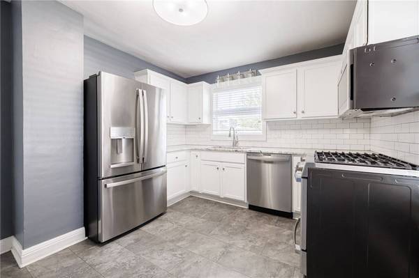 25 Arbordale AVE, Rochester, NY 14610