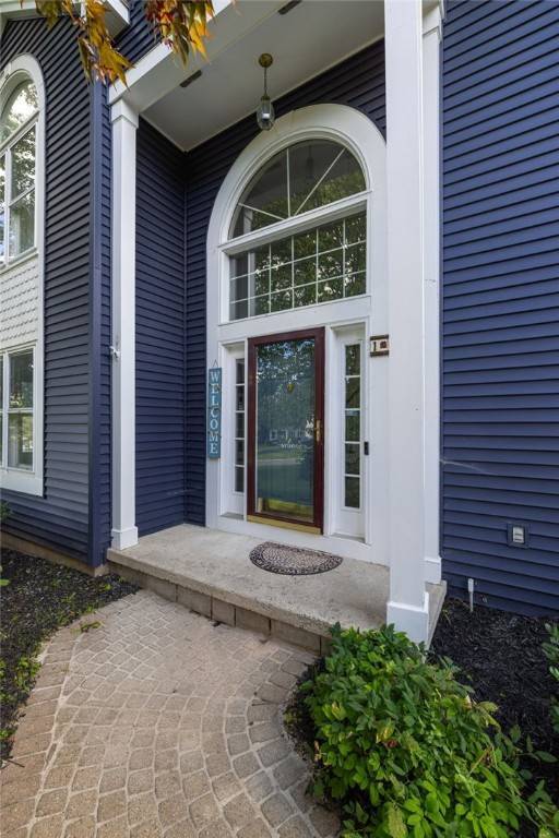 1 Waycross RD, Fairport, NY 14450