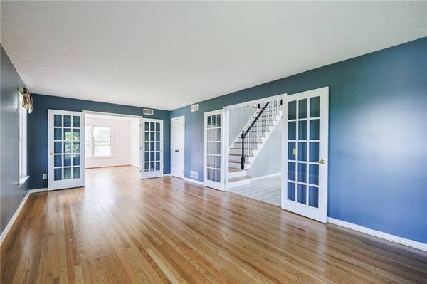 1 Waycross RD, Fairport, NY 14450