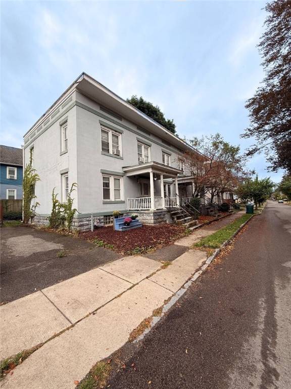 261 Henrietta St ST, Rochester, NY 14620