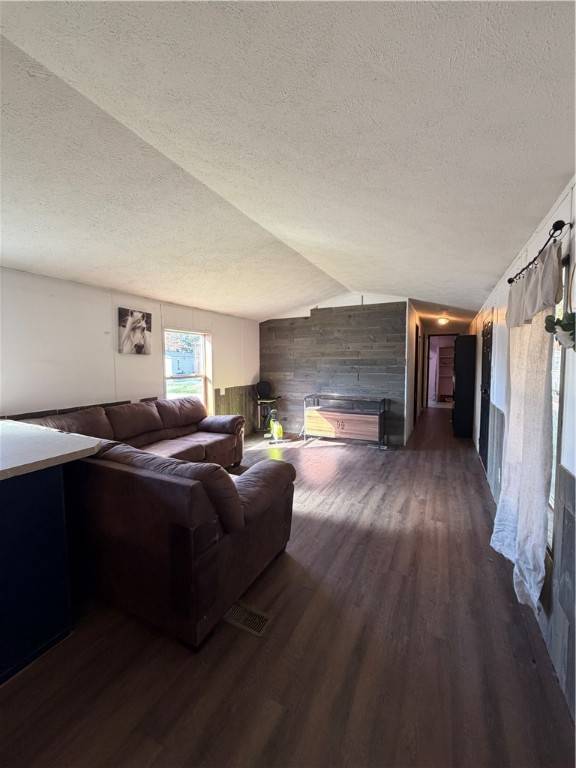 345 Sandy Brook DR, Hamlin, NY 14464