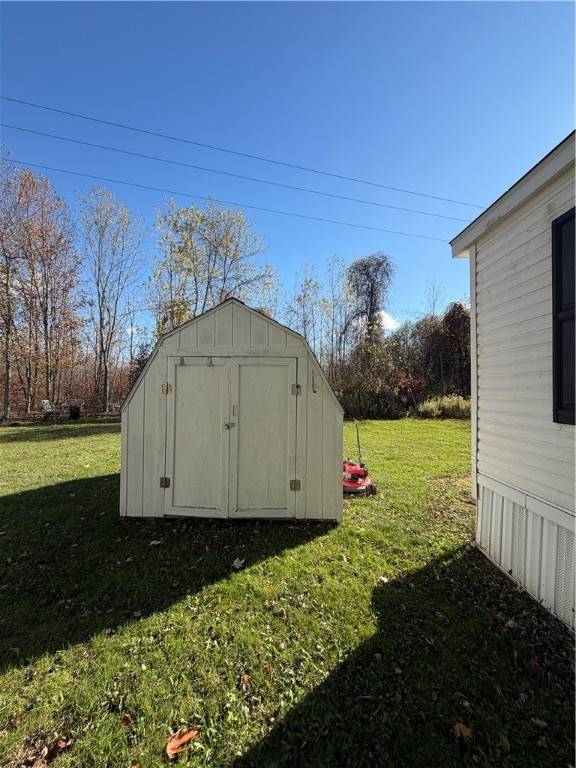 345 Sandy Brook DR, Hamlin, NY 14464