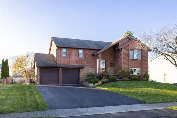 22 Springbrook CIR, Rochester, NY 14606