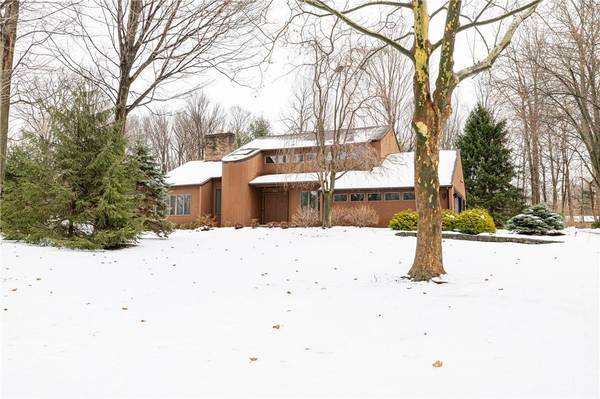 342 Shadowbrook DR, Webster, NY 14580