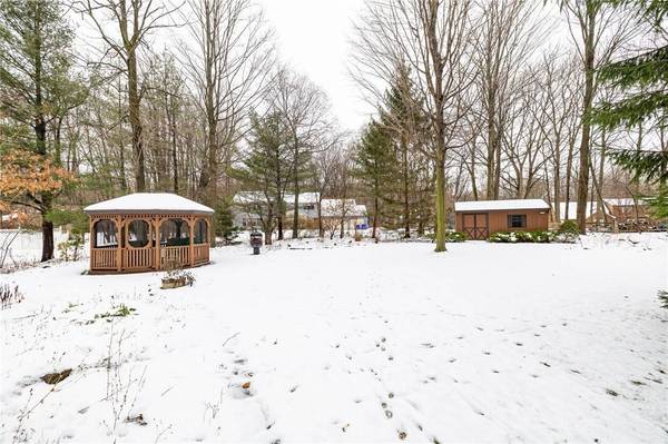 342 Shadowbrook DR, Webster, NY 14580