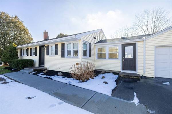 295 Straub RD, Rochester, NY 14626