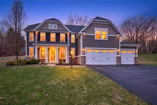 1041 Warters Cv, Victor, NY 14564