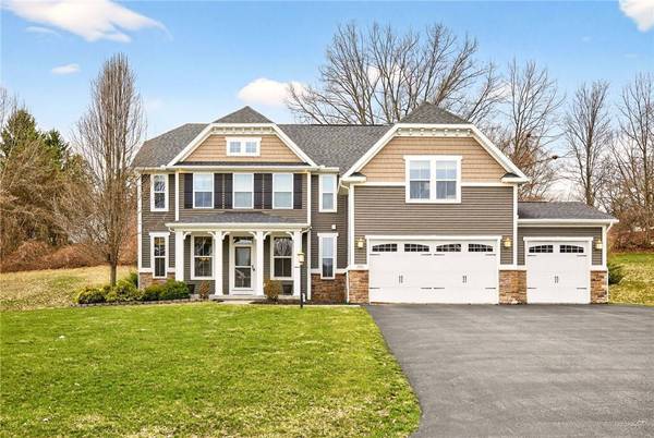 1041 Warters Cv, Victor, NY 14564