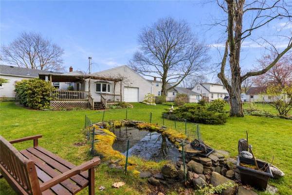 1449 Spencerport RD, Rochester, NY 14606