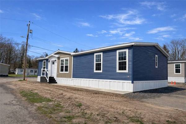 48 Sebastian DR, Rochester, NY 14625