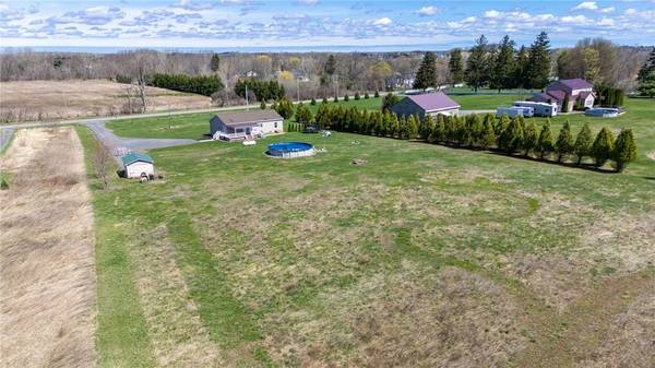 63 Harmon RD, Churchville, NY 14428