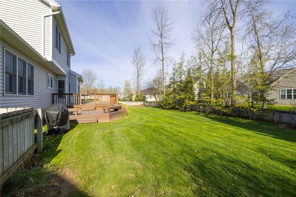 337 Sunny Mill LN, Rochester, NY 14626