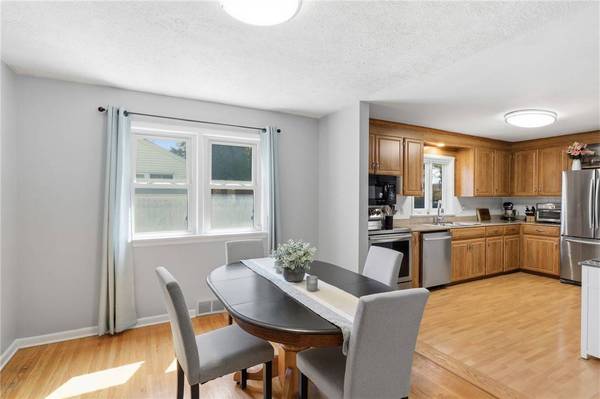 30 Adela CIR, Rochester, NY 14624