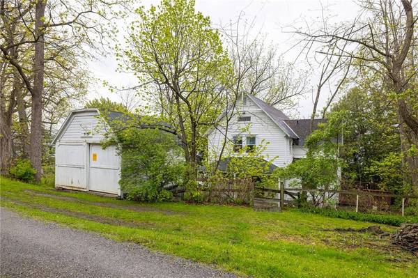 5139 W Lake RD, Geneseo, NY 14454
