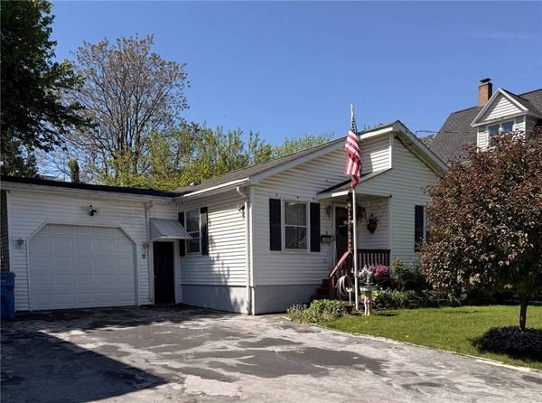 11 Alice ST, Rochester, NY 14611