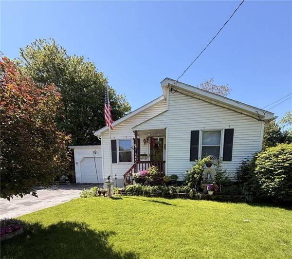 11 Alice ST, Rochester, NY 14611