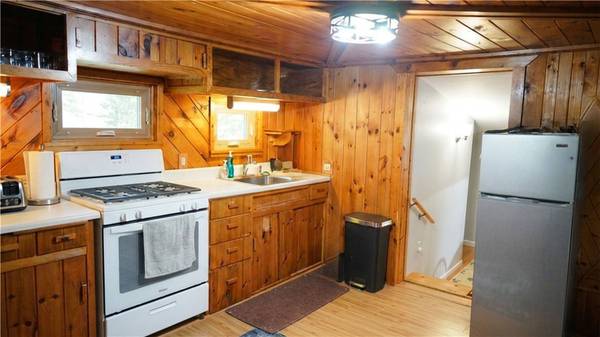 4 Wyvil AVE, Scottsville, NY 14546