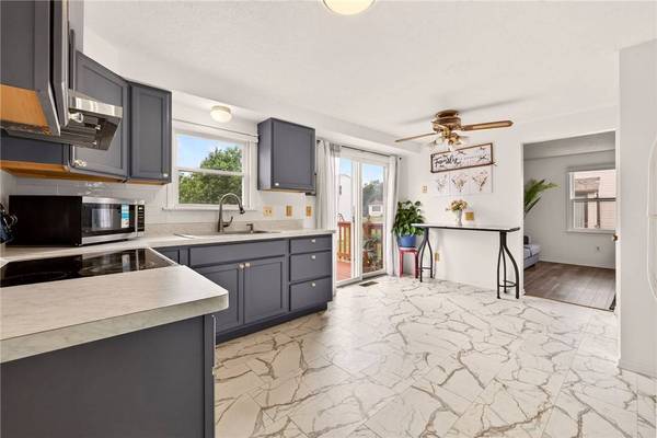 70 Landstone TER, Rochester, NY 14606