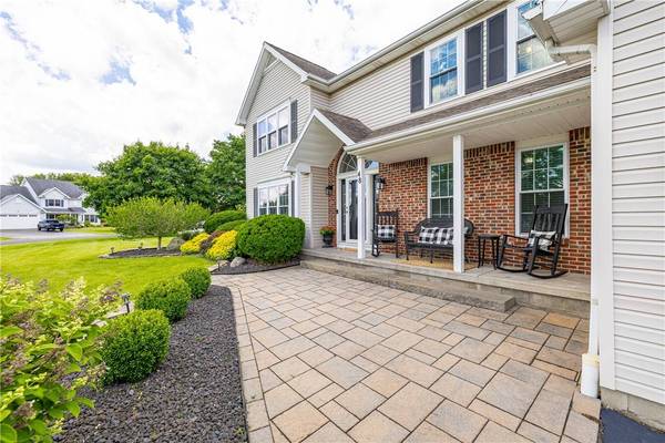 48 Quail LN, Rochester, NY 14624
