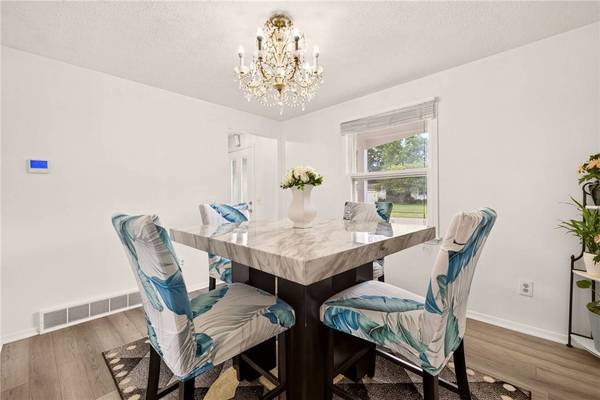 70 Landstone TER, Rochester, NY 14606