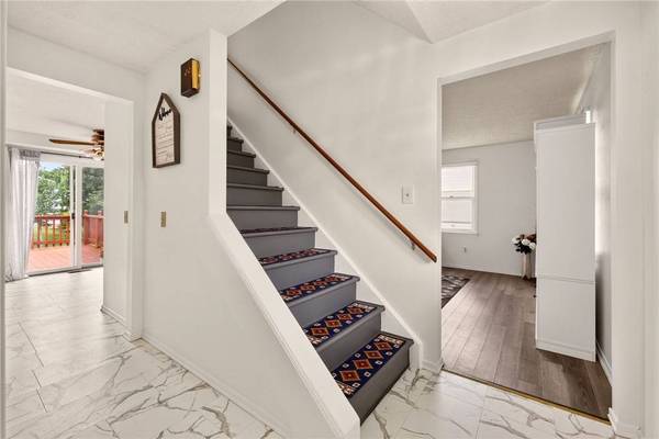 70 Landstone TER, Rochester, NY 14606