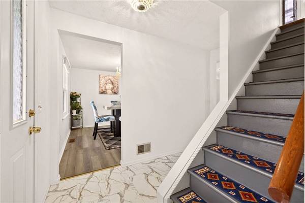 70 Landstone TER, Rochester, NY 14606