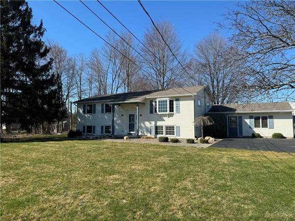 1095 Hamlin Parma Townline RD, Hilton, NY 14468
