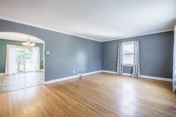 70 Highwood RD, Rochester, NY 14609