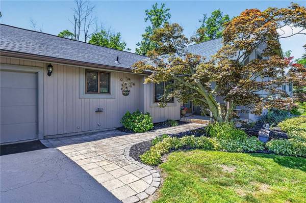 155 Moorland Rd, Rochester, NY 14612