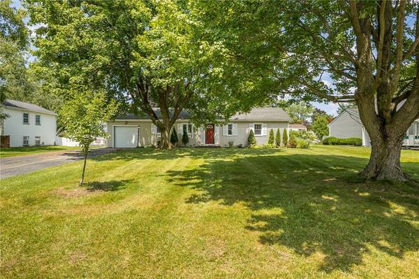 30 Newport Drive, Rochester, NY 14624