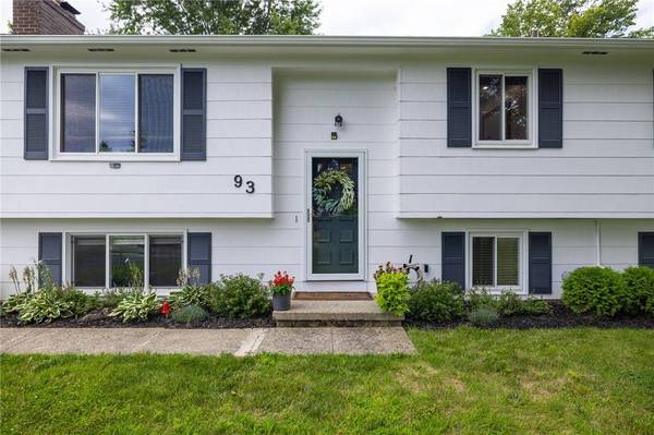93 Larkins XING, Rochester, NY 14612