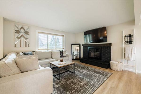 93 Larkins XING, Rochester, NY 14612