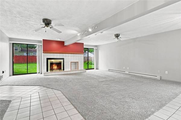 51 Valencia DR, Rochester, NY 14606