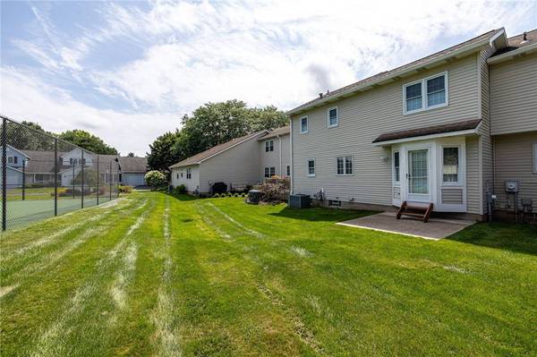 12 Pumpkin Hill, Rochester, NY 14624