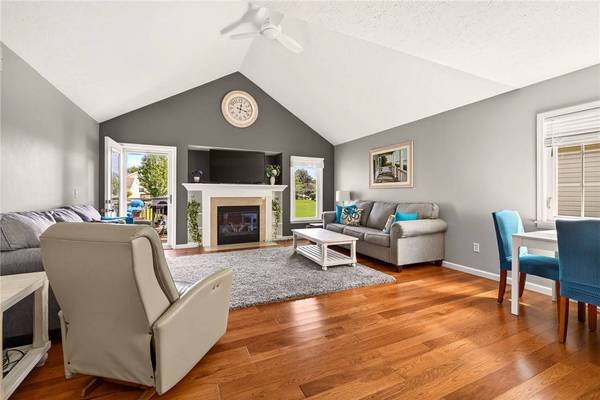 17 Foxtail Ln, North Chili, NY 14514