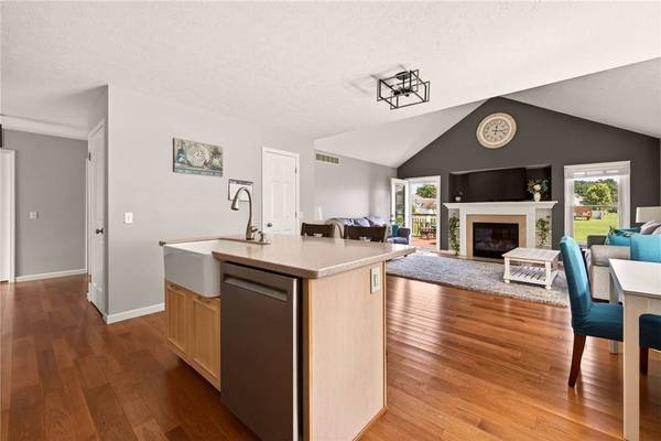 17 Foxtail Ln, North Chili, NY 14514